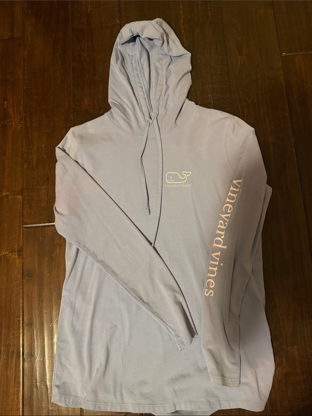 Vineyard vines Women’s long sleeve baby blue hooded t-shirt